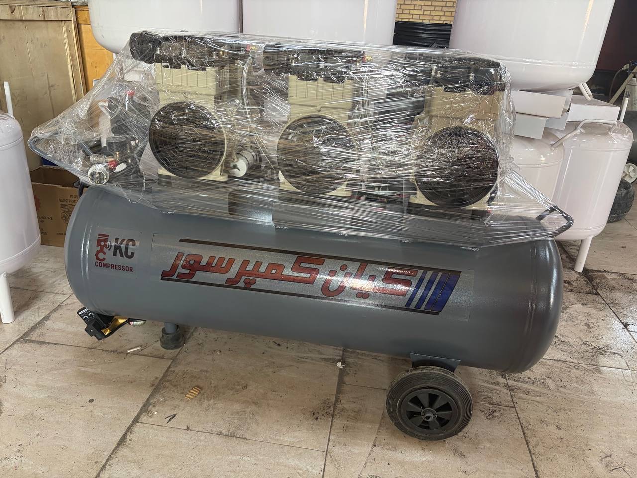 كمپرسور ١٥٠ ليتري خوابيده سایلنت اویل فری، سه موتوره ۱۵۰۰ وات S150-3x1500H مخصوص میلینگ و‌لابراتوار دندانسازی